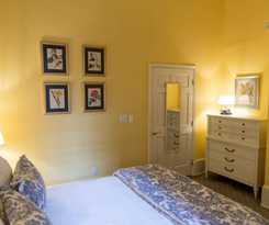 La Reserve Bed And Breakfast