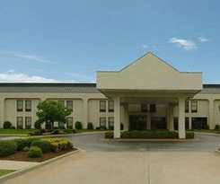 Hotel Baymont By Wyndham Fayetteville