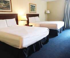 Hotel Ramada by Wyndham Hartford North / Bradley Airport 