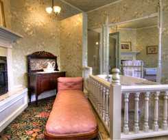 Hotel Gingerbread Mansion Inn