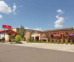 Hotel Ramada By Wyndham Fargo