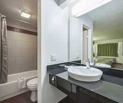 Days Inn By Wyndham Cincinnati I-71