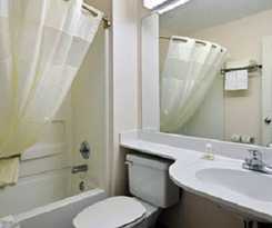 Hotel Arya Inn and Suites