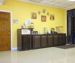 Hotel Winnie Inn and Suites