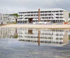 Hotel Surfside and Suites