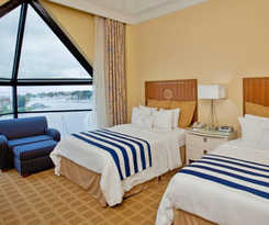 Hotel The Landing At Hampton Marina, Tapestry Collection By Hilton