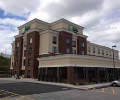 Holiday Inn Express & Suites Geneva Finger Lakes