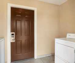 Super 8 By Wyndham Corsicana