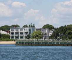 Hotel The Harborfront Inn