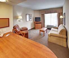 Candlewood Suites Omaha Airport