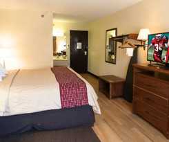 Hotel Red Roof Inn and Suites Omaha - Council Bluffs