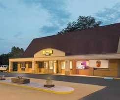 Hotel Super 8 By Wyndham Asheville Airport