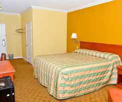 Bellflower Travel Inn