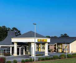 Hotel Super 8 By Wyndham Mcdonough Ga