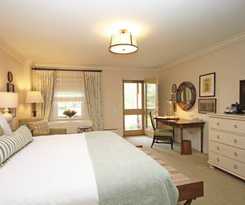Hotel Boar's Head Resort