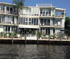 Manhattan Tower Apartment