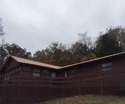 Coppermine Lodge