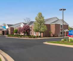 Hotel HomeTowne Studios by Red Roof East Lansing - Okemos