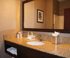 Hotel Comfort Inn & Suites Buford near Mall of Georgia