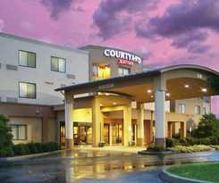 Courtyard By Marriott Kingston
