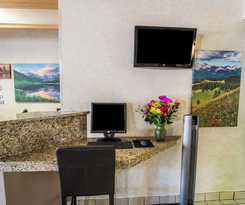 Hotel Econo Lodge Denver International Airport