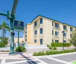 Naples Park Central