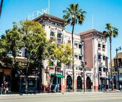 Hotel Ray W. Suites