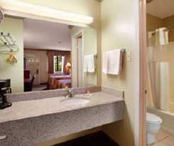 Hotel Hill Country Inn and Suites