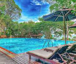 Hotel Birds And Bees Resort