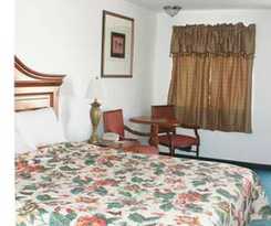 Hotel Hwy Express Inn and Suites