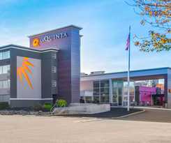 La Quinta Inn and Suites By Wyndham Clifton/rutherford