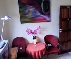 Hotel Fong Kaew and Baan Nang Fa Guesthouse