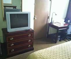 Days Inn By Wyndham Willoughby/cleveland