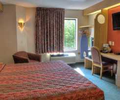 Hotel Smoky Mountain Inn & Suites