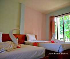 Hotel Laem Kum Beach Resort & Seafood