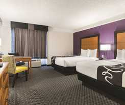 La Quinta Inn and Suites By Wyndham Ontario Airport