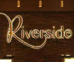 Hotel Riverside Lodge