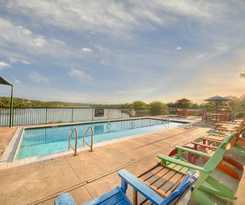 Hotel Hidden Falls Inn