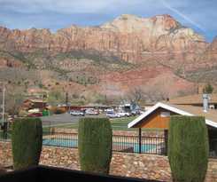 Bumbleberry Inn