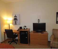 Country Inn and Suites By Radisson, Port Clinton, Oh