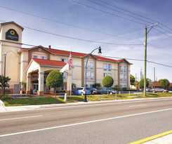  La Quinta Inn & Suites by Wyndham - Tampa South 