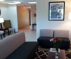 Hotel Days Inn by Wyndham Indiana PA Near IUP	
