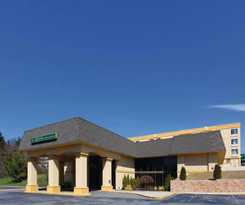Hotel Baymont By Wyndham White Plains - Elmsford