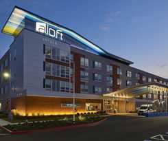 Aloft Cleveland Airport