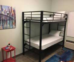 Hostel 512