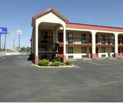 Hotel Americas Best Value Inn and Suites Macon At Eisenhower Pkwy