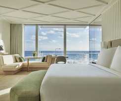 Hotel Four Seasons At The Surf Club