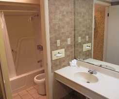 Hotel Budget Host Westgate Inn