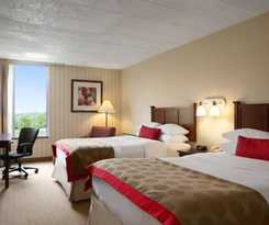 Ramada & Conference Center By Wyndham Greens