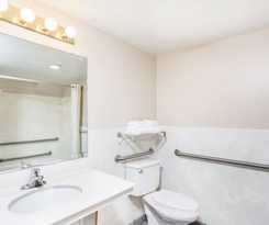 Hotel Super 8 By Wyndham Tempe/asu/airport